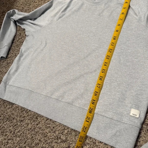 Vuori Recycled Polyester Elastane Heather Gray Raglan Crewneck Sweatshirt Medium - Picture 8 of 8